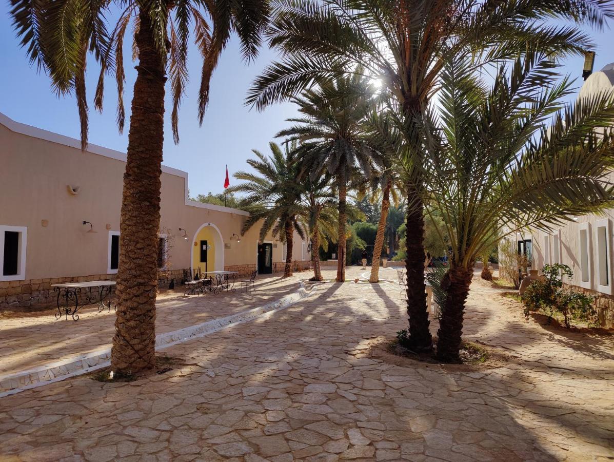 Hotel Pansy Qasr Ghilan Exterior foto