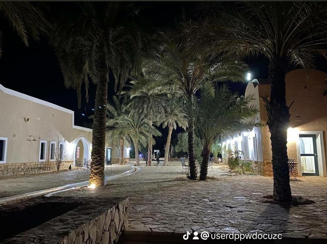 Hotel Pansy Qasr Ghilan Exterior foto